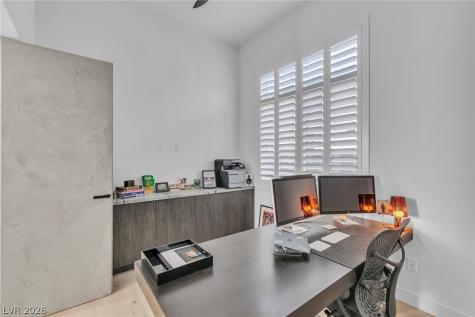 10824 Agate Cliffs Avenue Las Vegas NV 89135
