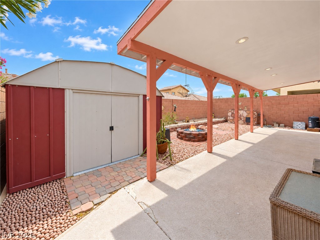 9474 Descending Creek Street Las Vegas NV 89123