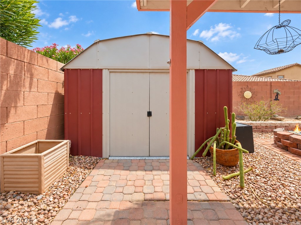 9474 Descending Creek Street Las Vegas NV 89123