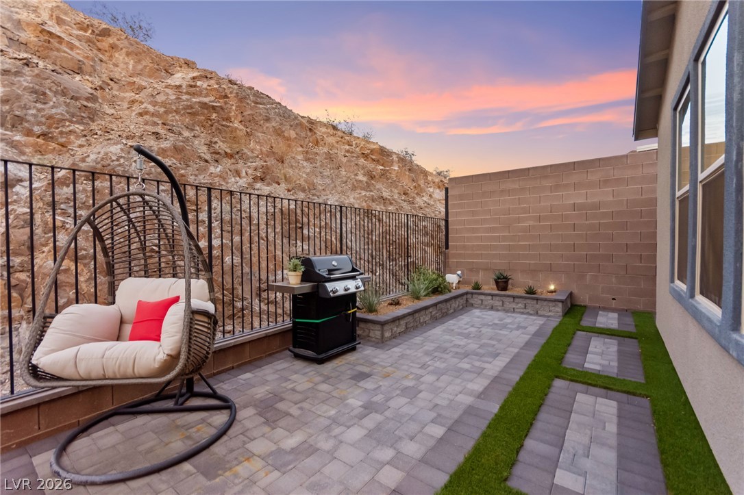 1948 Regal Bluff Drive Henderson NV 89052