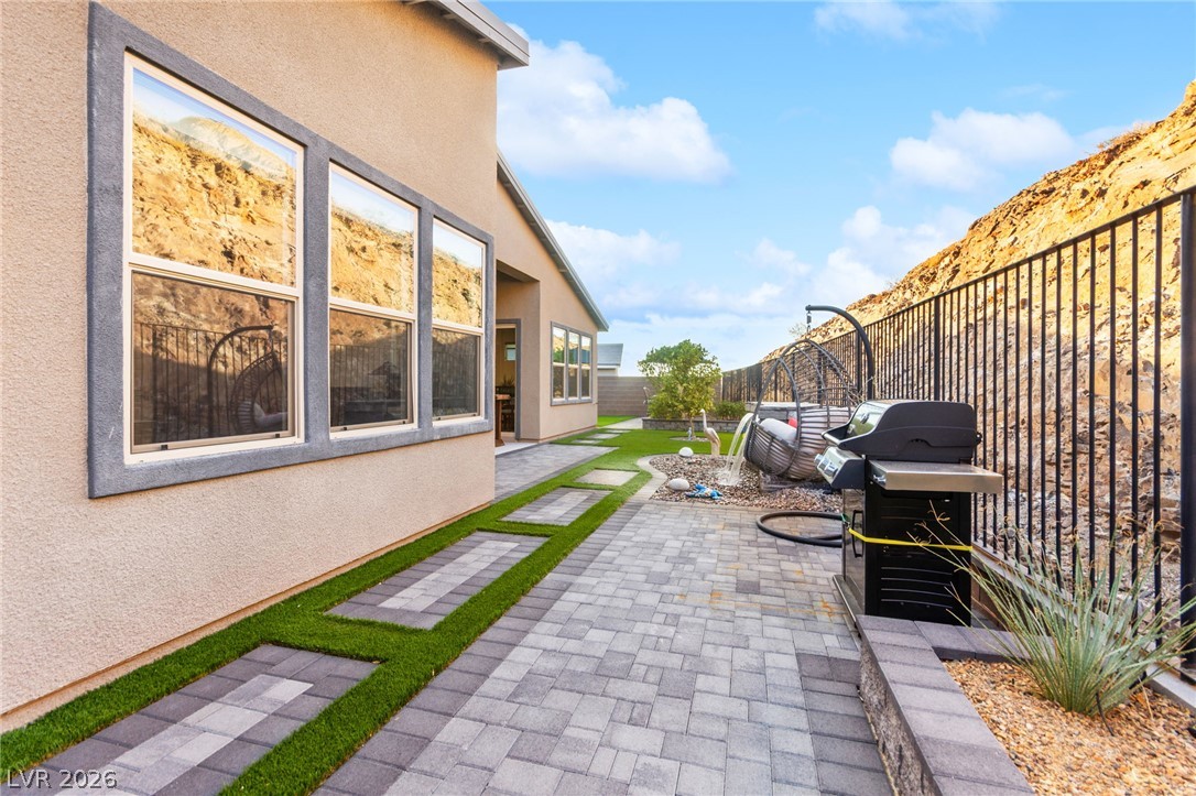 1948 Regal Bluff Drive Henderson NV 89052