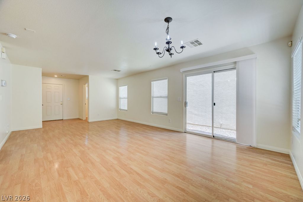 7242 Forefather Street Las Vegas NV 89148