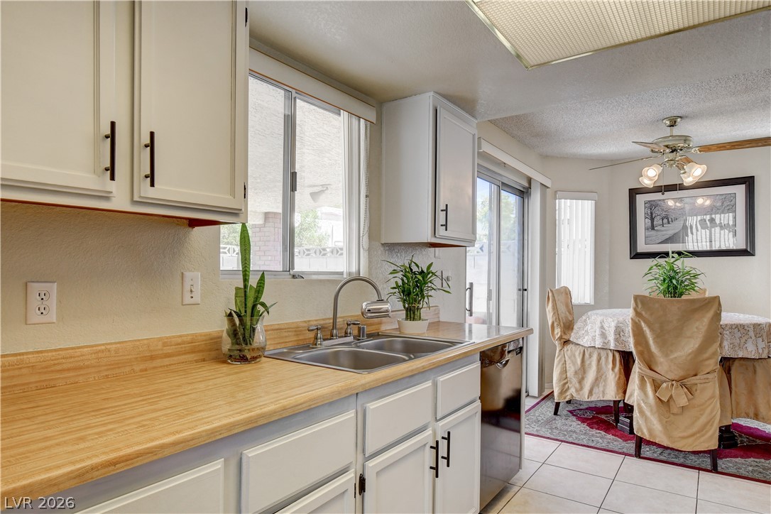 2530 Palace View Drive Las Vegas NV 89121