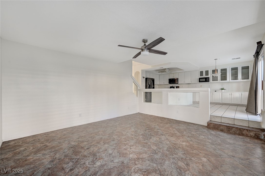 8776 Country View Avenue Las Vegas NV 89129