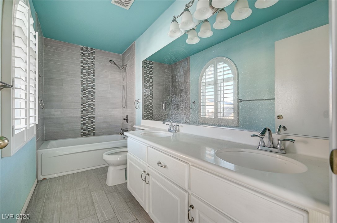 8776 Country View Avenue Las Vegas NV 89129