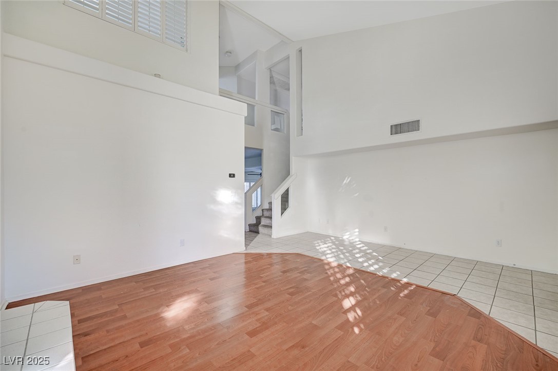 8776 Country View Avenue Las Vegas NV 89129