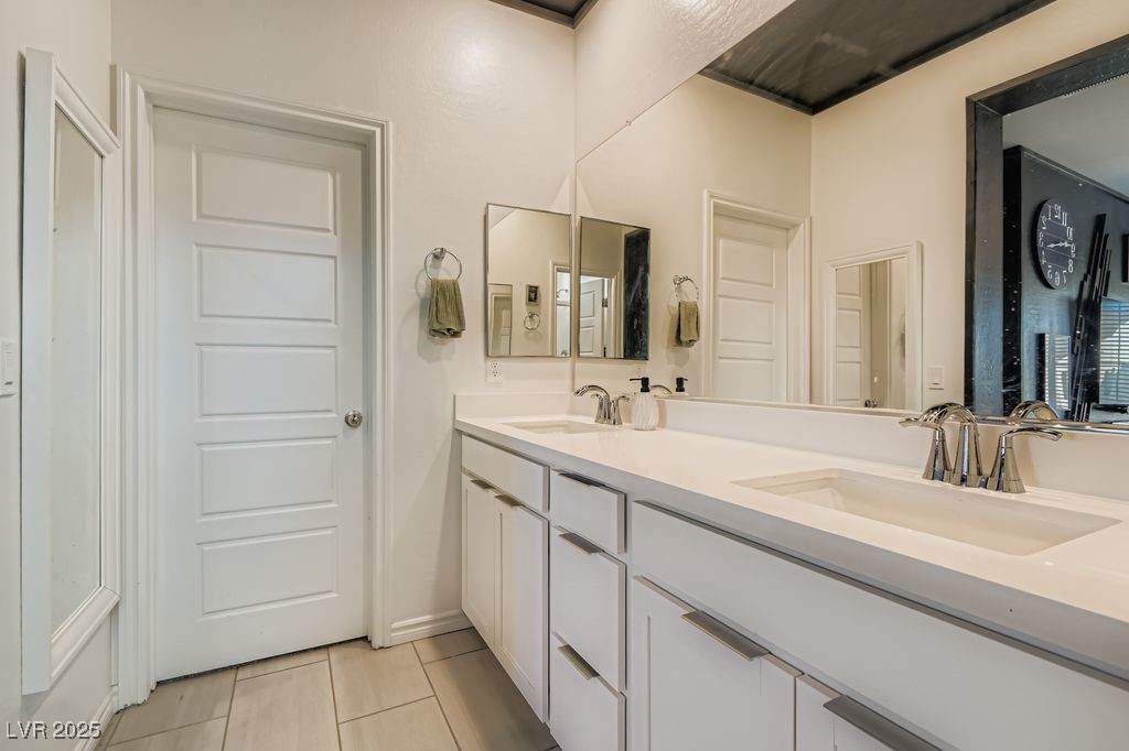 275 Callen Falls Avenue 2125 Henderson NV 89011