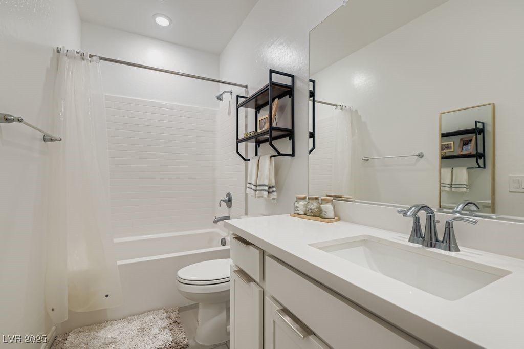 275 Callen Falls Avenue 2125 Henderson NV 89011