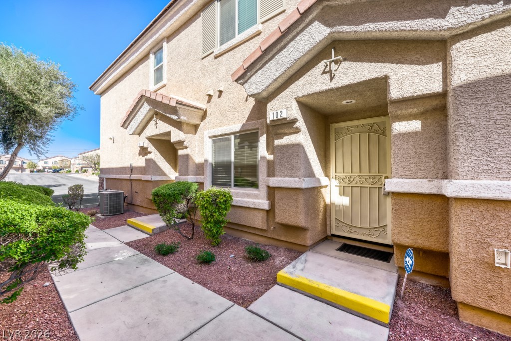 6481 Za Zu Pitts Avenue 102 Las Vegas NV 89122