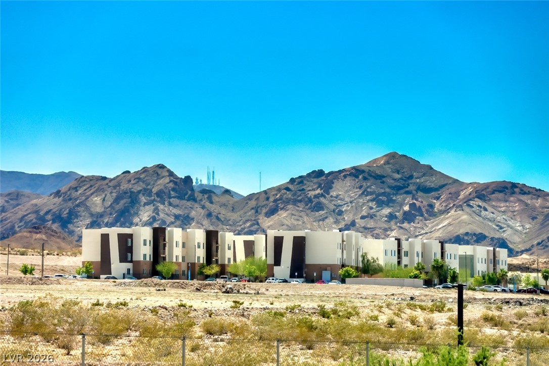 1347 Cerulean Avenue Henderson NV 89002