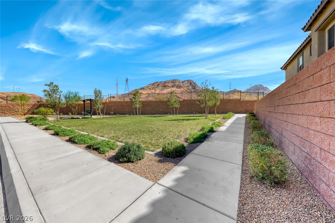 1347 Cerulean Avenue Henderson NV 89002