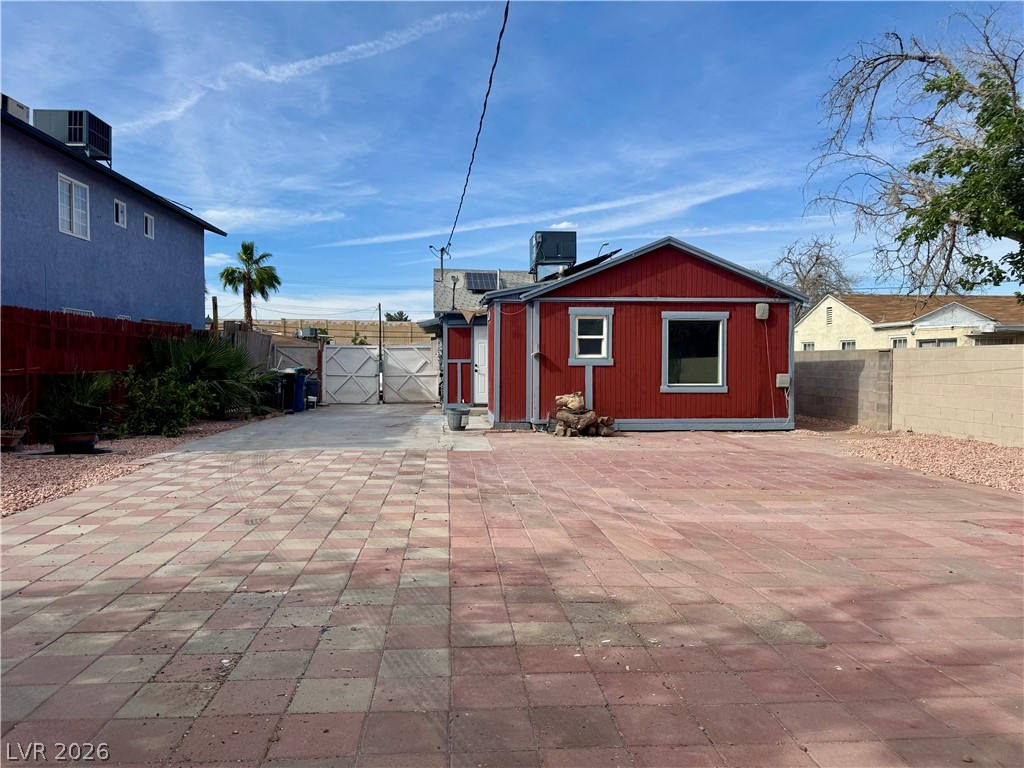 2106 Stewart Avenue Las Vegas NV 89101