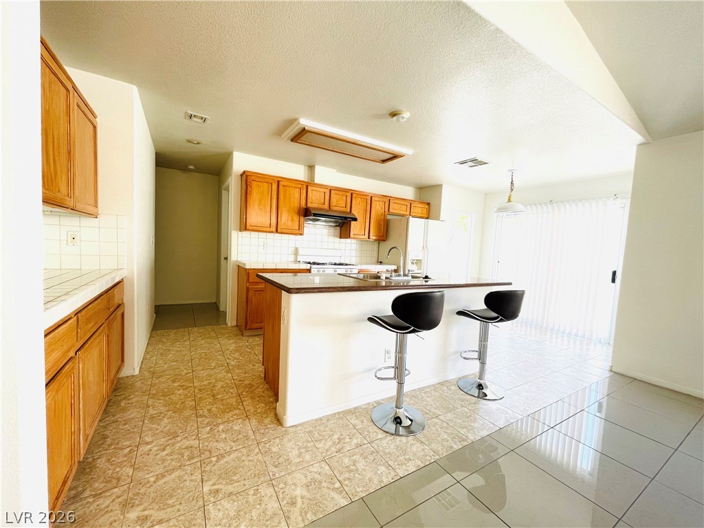 8134 Dinsmore Drive Las Vegas NV 89117
