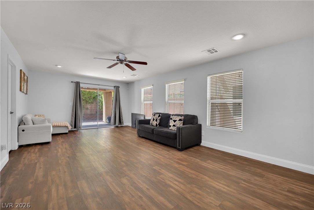 265 Morning Crest Avenue Las Vegas NV 89183