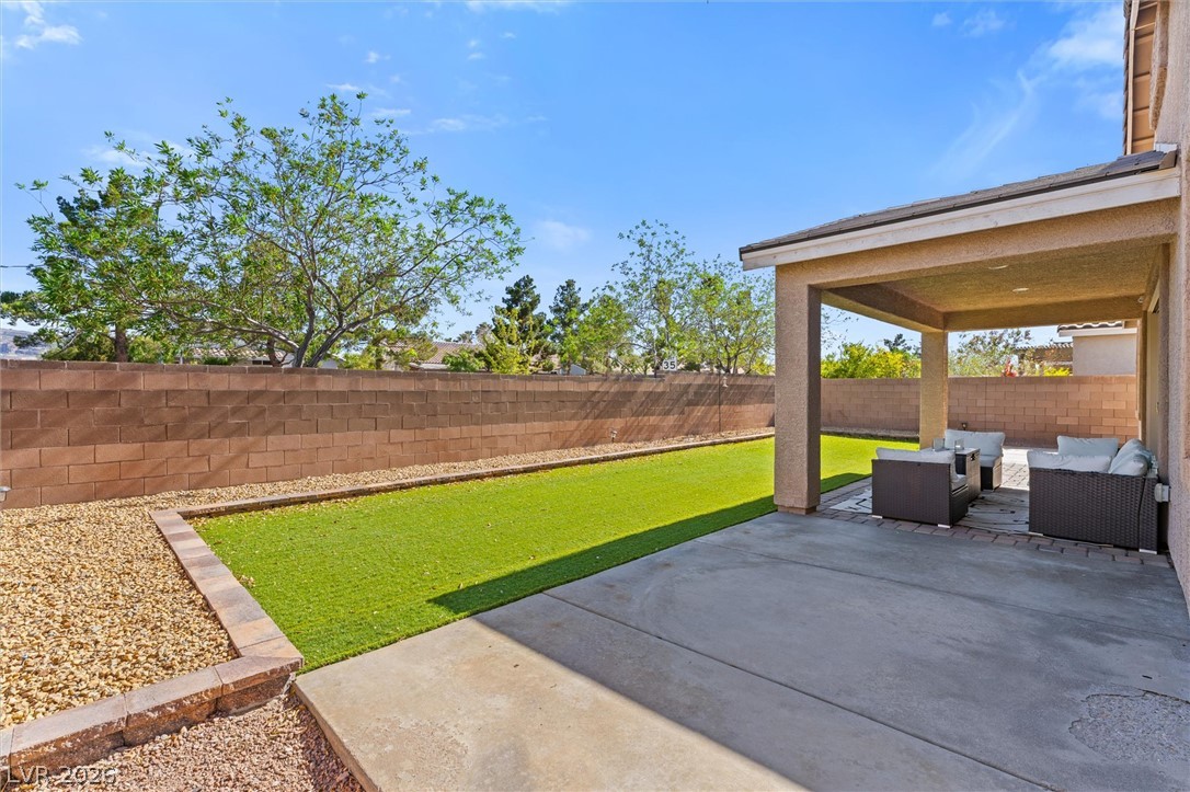 1061 Barby Springs Avenue Henderson NV 89014
