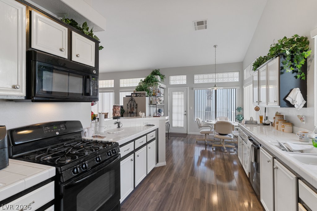 695 North Pearl Island Drive Henderson NV 89015