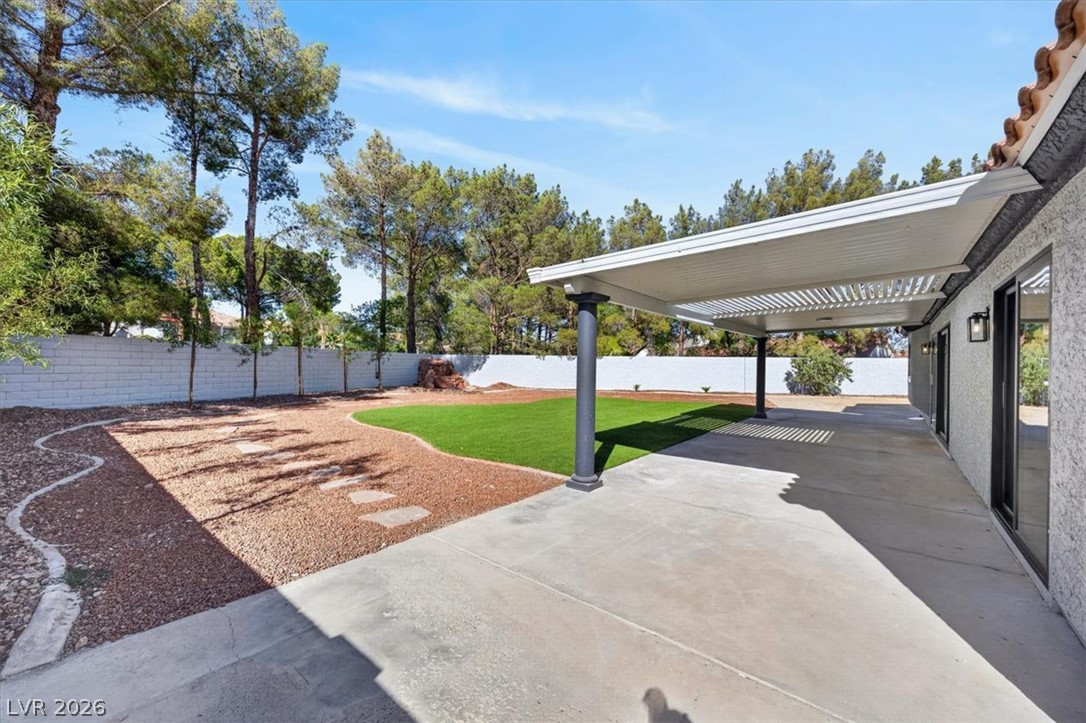 3204 Crescent Run Court Las Vegas NV 89117