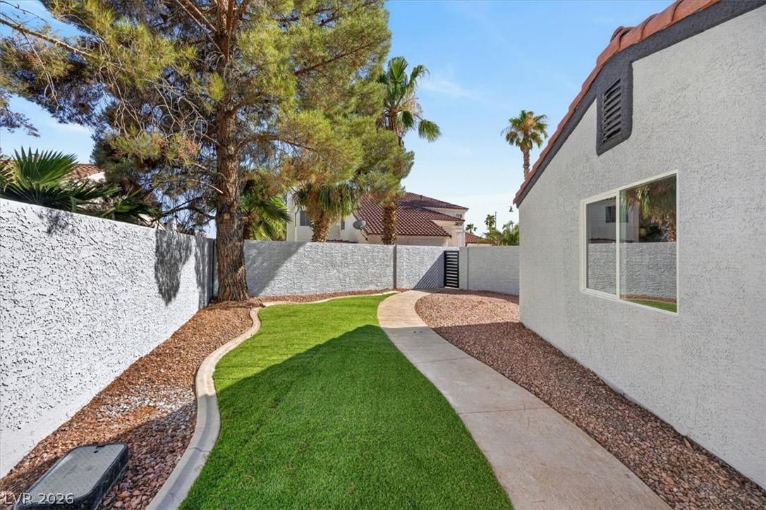 3204 Crescent Run Court Las Vegas NV 89117