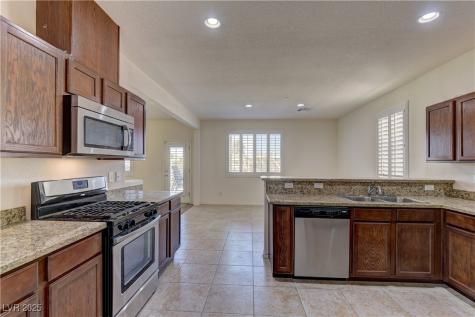 952 Crescent Falls Street Henderson NV 89011
