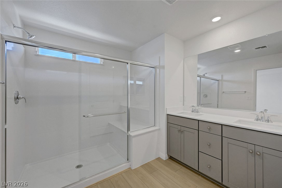 7086 Parkallen Avenue Las Vegas NV 89113
