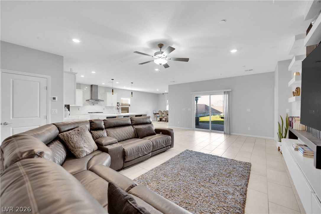 10160 Sequoia Falls Place Las Vegas NV 89149