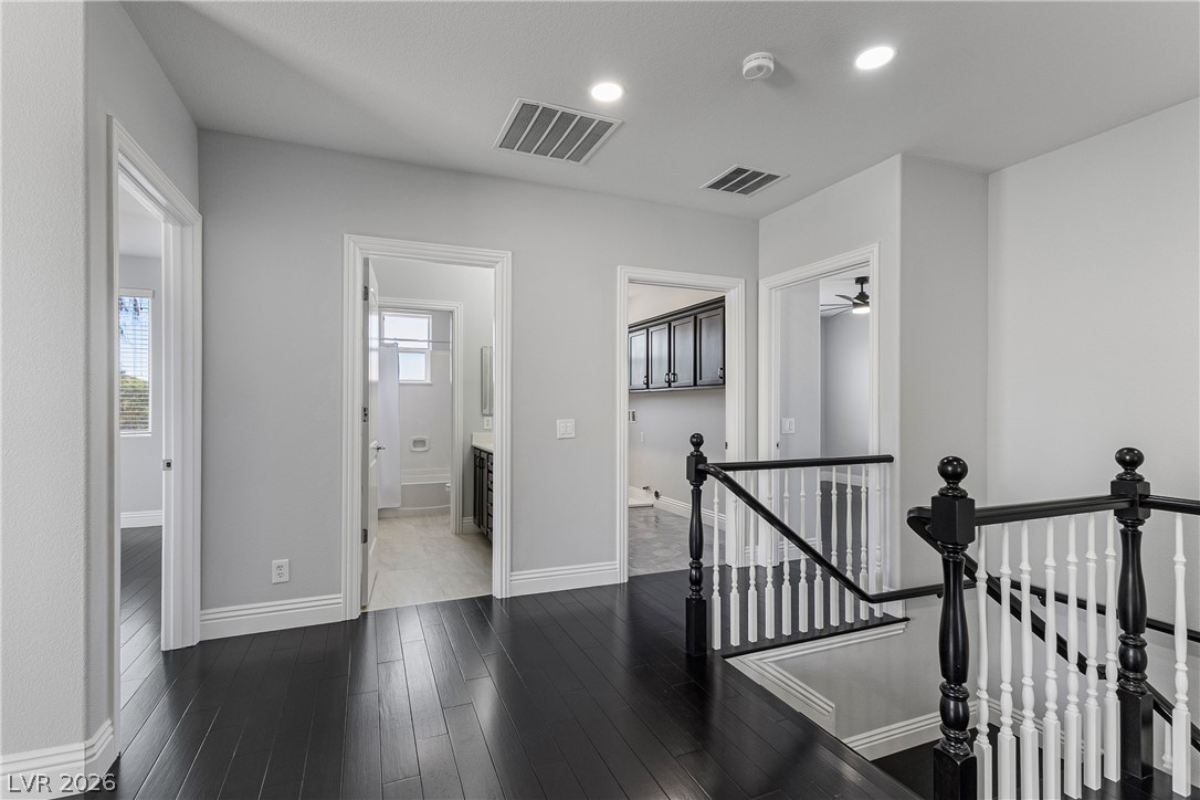 7878 Brianna Cheerful Avenue Las Vegas NV 89178