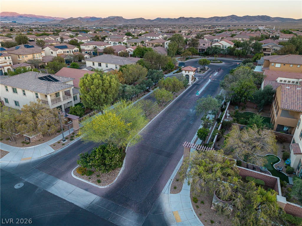 7878 Brianna Cheerful Avenue Las Vegas NV 89178