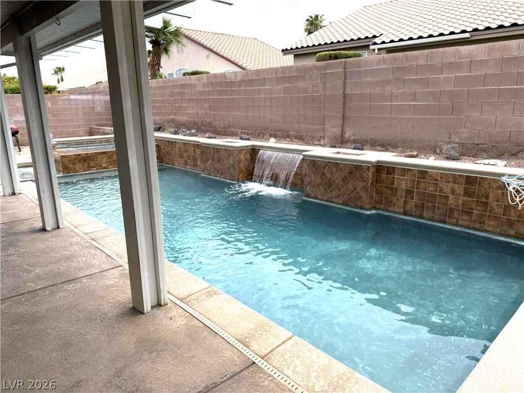 1367 Sun Pillars Avenue Henderson NV 89014