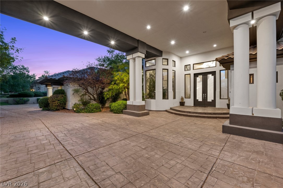 9708 Winter Palace Drive Las Vegas NV 89145