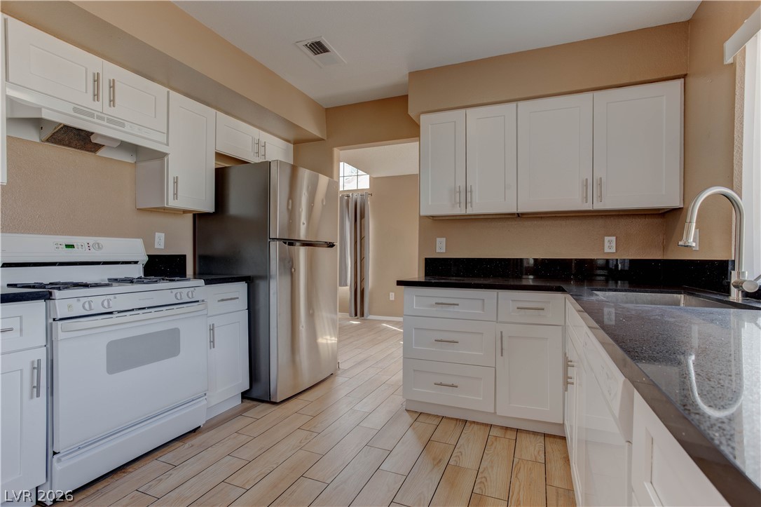 4140 Compass Rose Way Las Vegas NV 89108