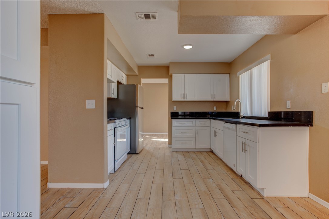 4140 Compass Rose Way Las Vegas NV 89108