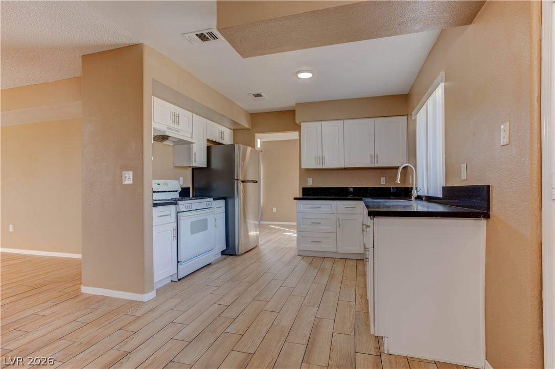 4140 Compass Rose Way Las Vegas NV 89108