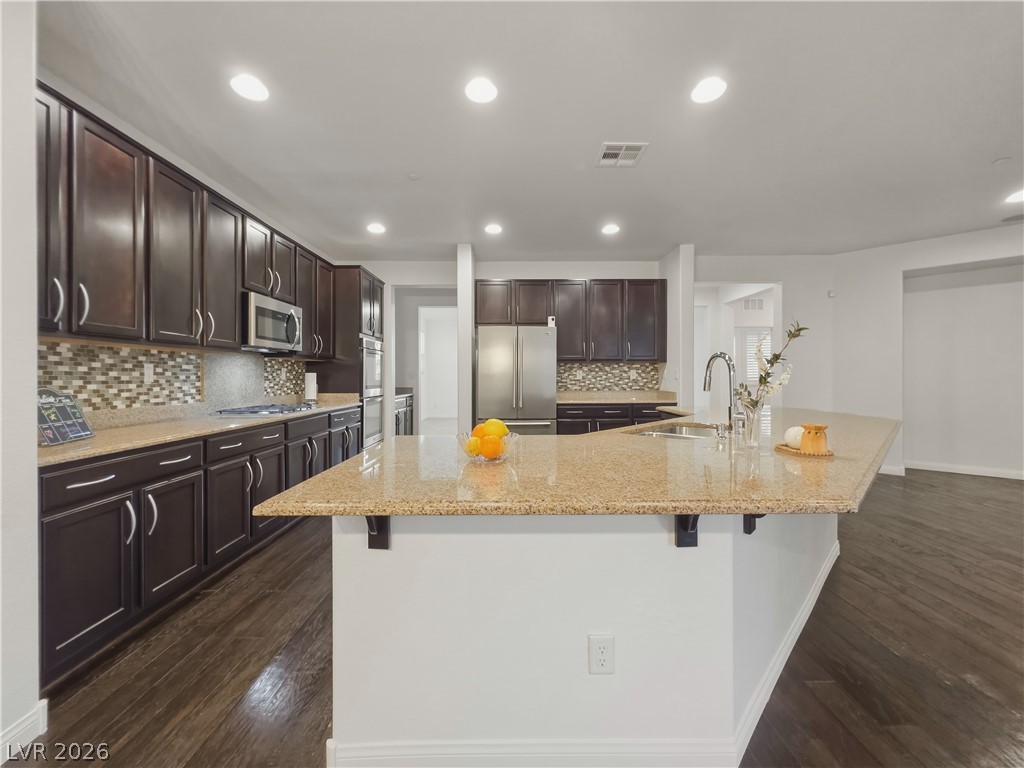 2064 Thames View Street Henderson NV 89044