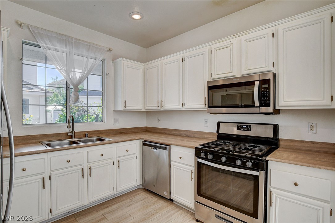 10331 Adams Chase Street Las Vegas NV 89183