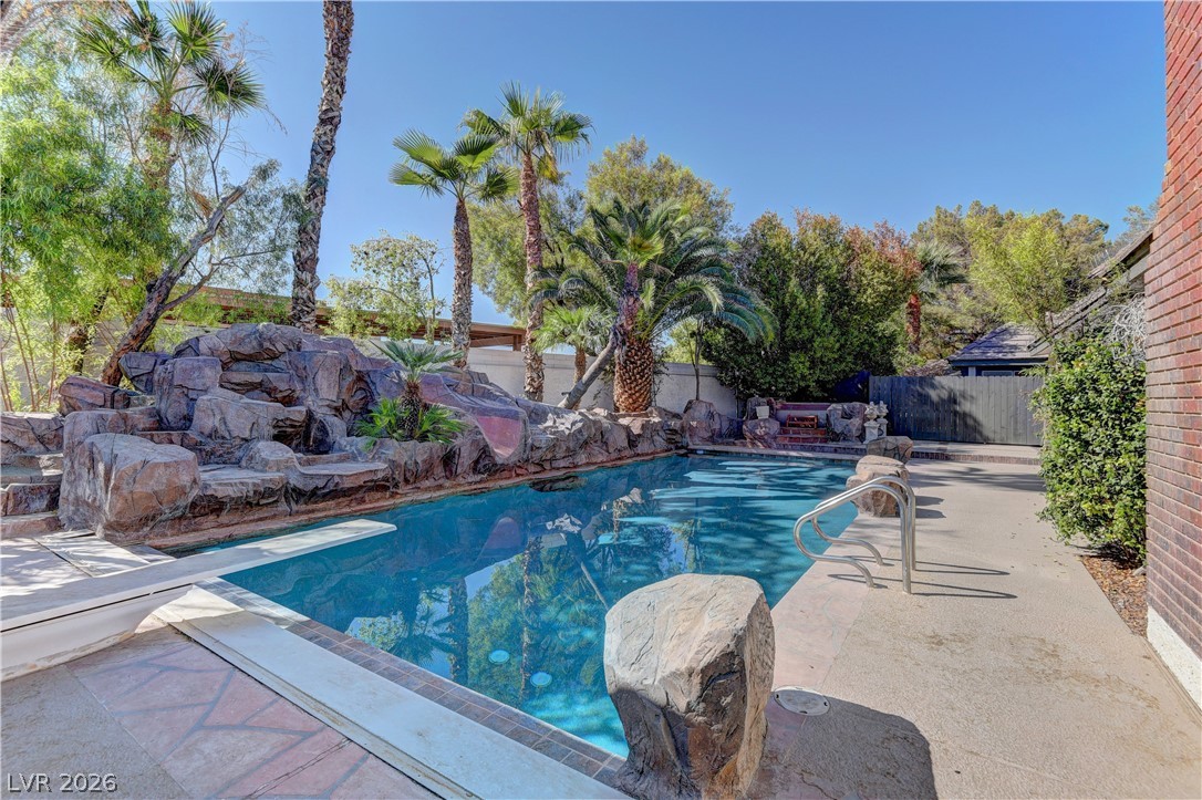 3380 Camino Gardens Way Las Vegas NV 89146