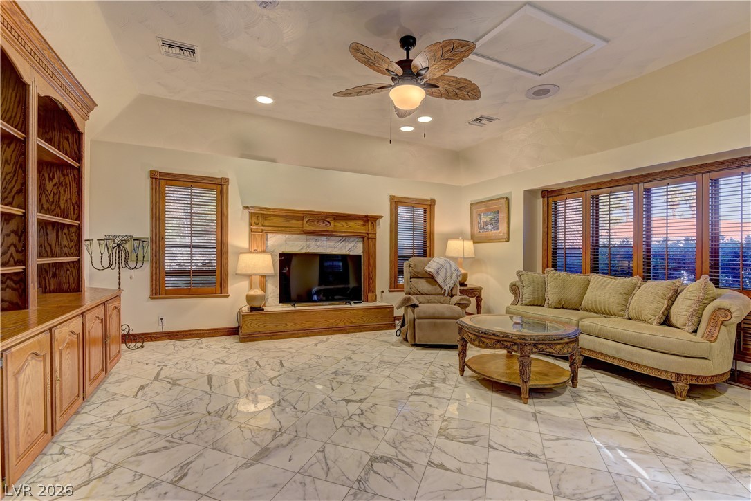 3380 Camino Gardens Way Las Vegas NV 89146