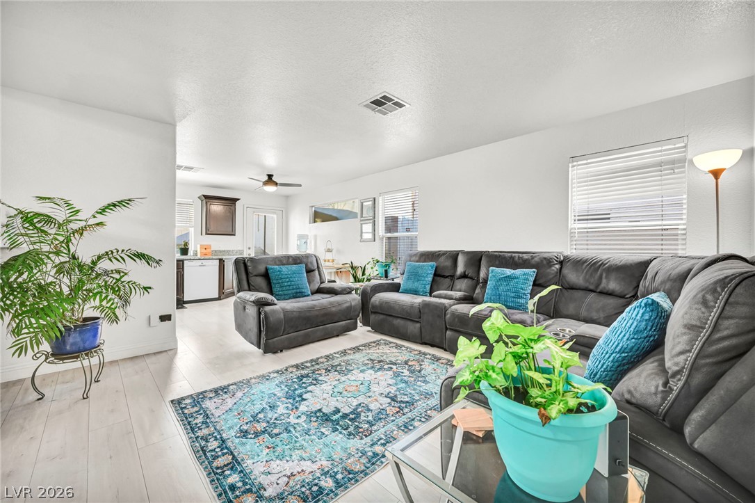 7225 Old Mission Drive Las Vegas NV 89128