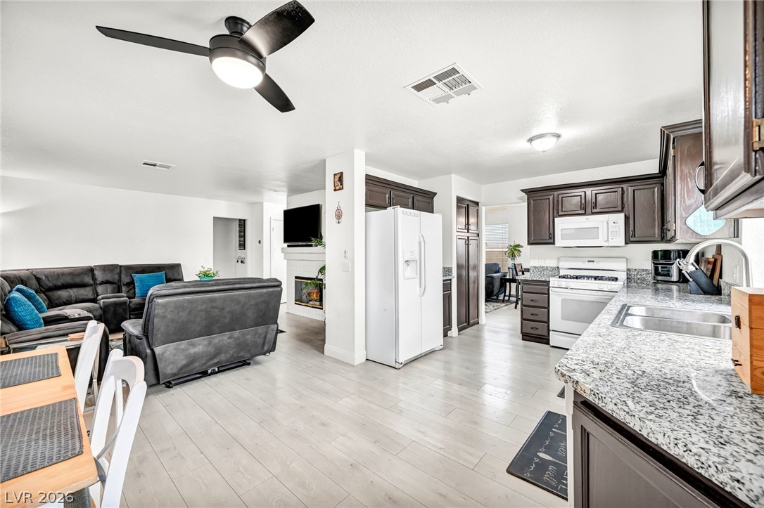 7225 Old Mission Drive Las Vegas NV 89128