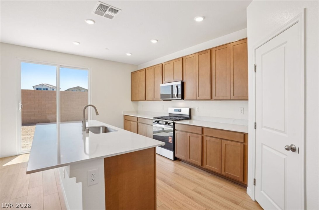4039 Zebra Cactus Avenue Las Vegas NV 89139