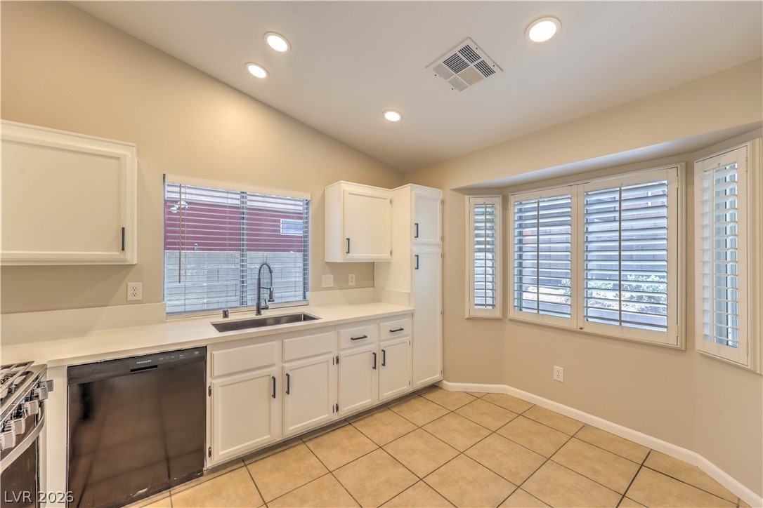 2007 Glistening Sands Drive Las Vegas NV 89119