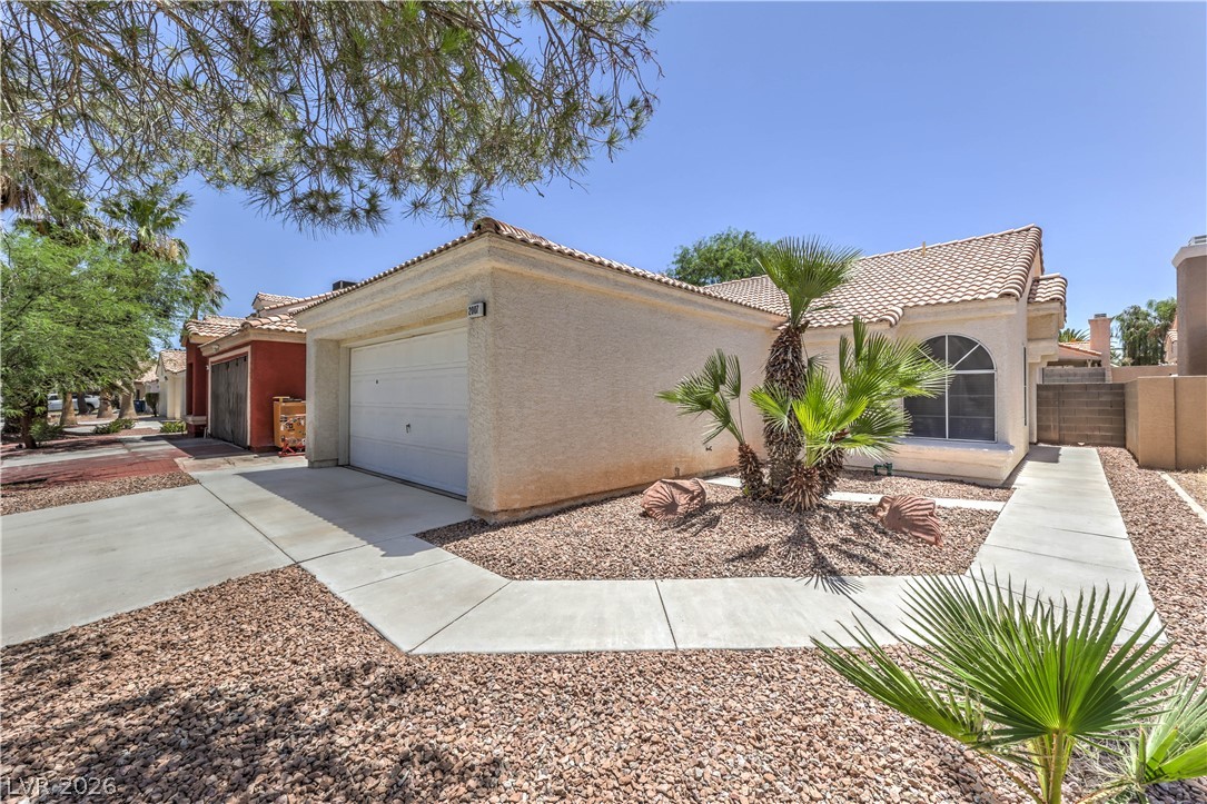 2007 Glistening Sands Drive Las Vegas NV 89119