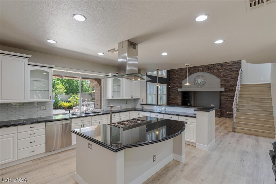 300 Kingsclear Court Las Vegas NV 89145