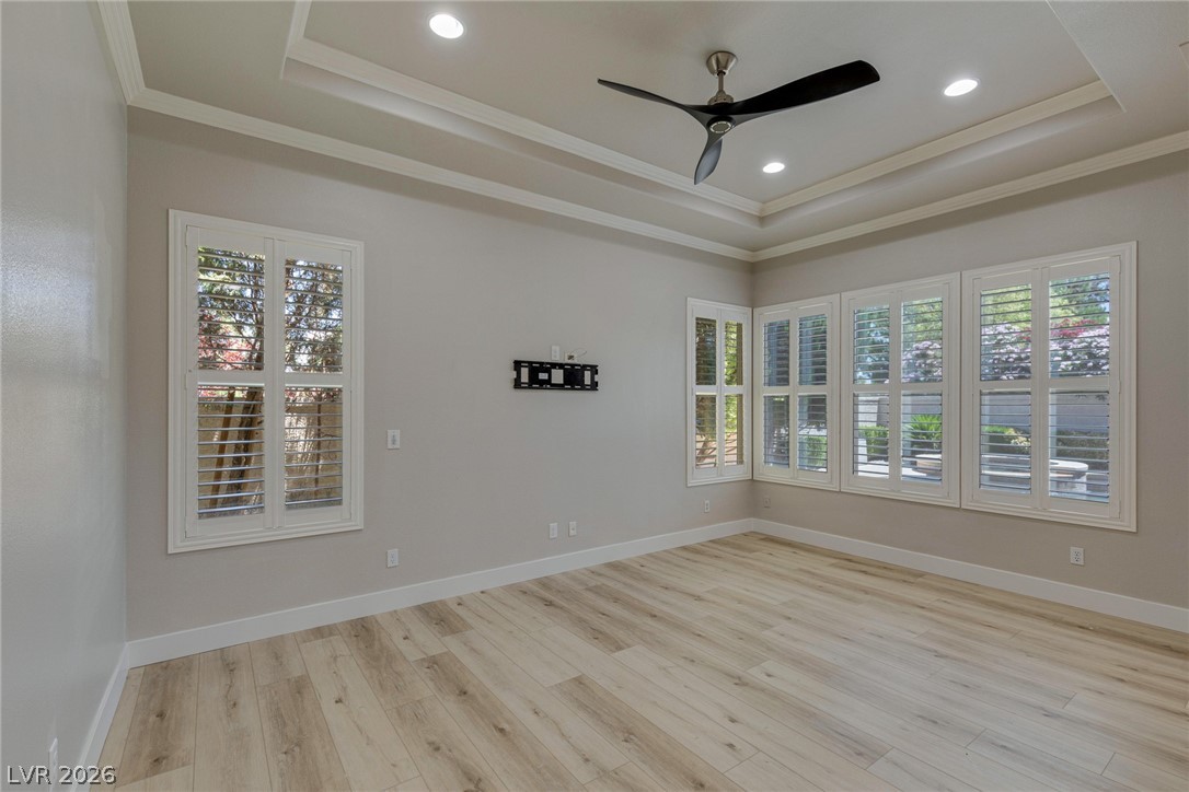 300 Kingsclear Court Las Vegas NV 89145