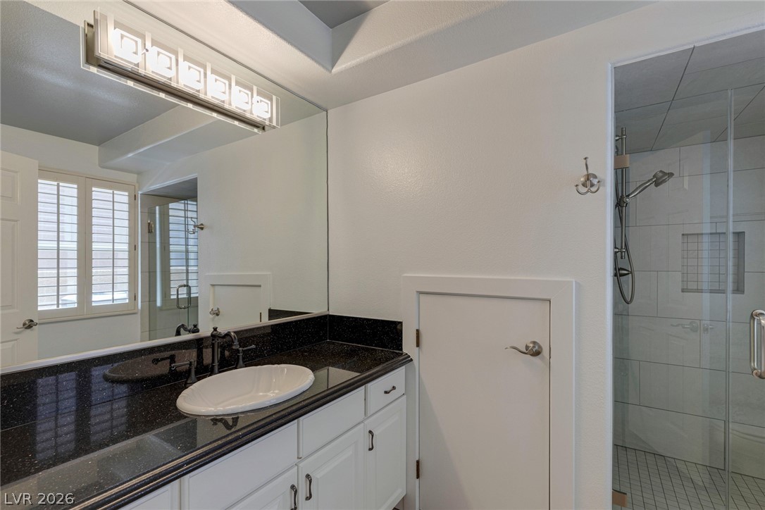 300 Kingsclear Court Las Vegas NV 89145