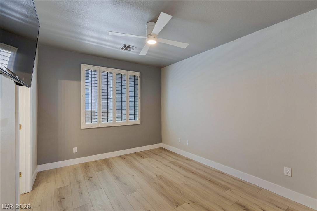 300 Kingsclear Court Las Vegas NV 89145