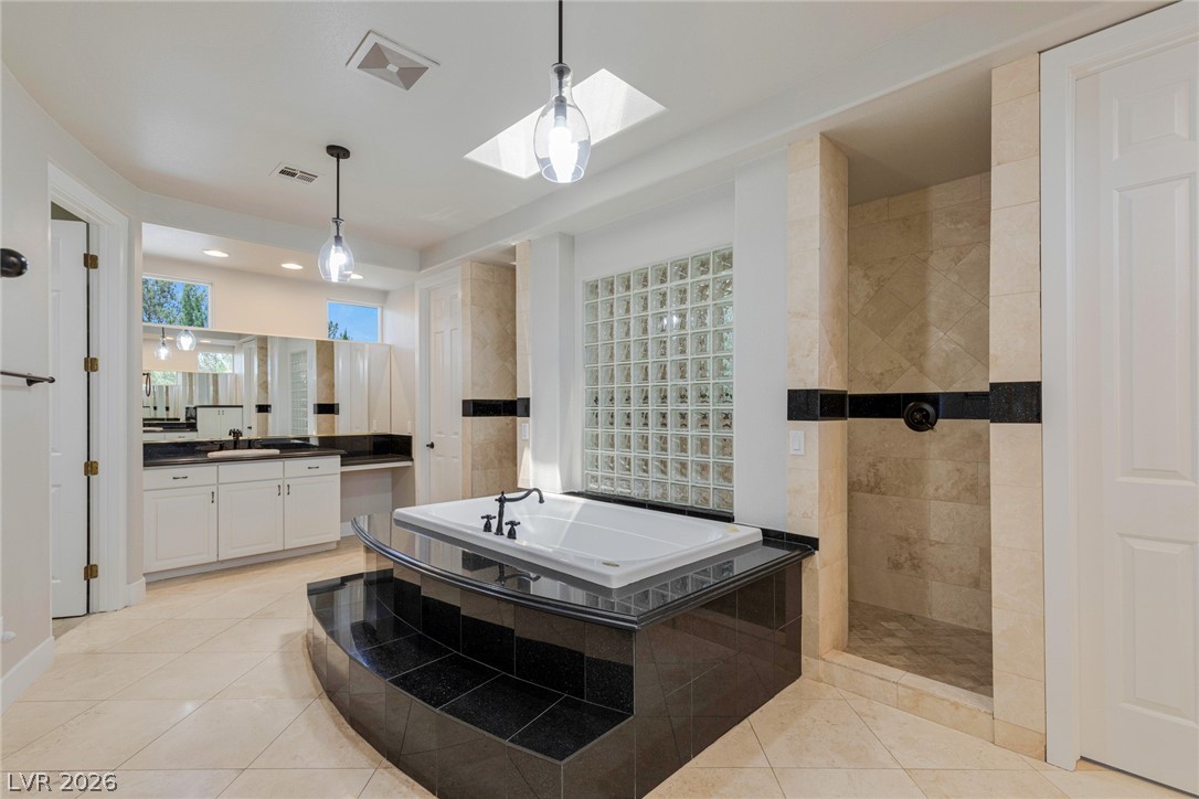 300 Kingsclear Court Las Vegas NV 89145