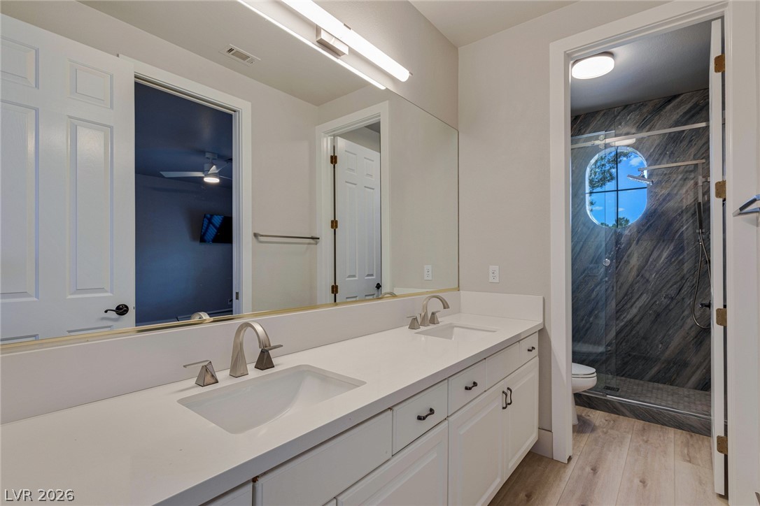 300 Kingsclear Court Las Vegas NV 89145