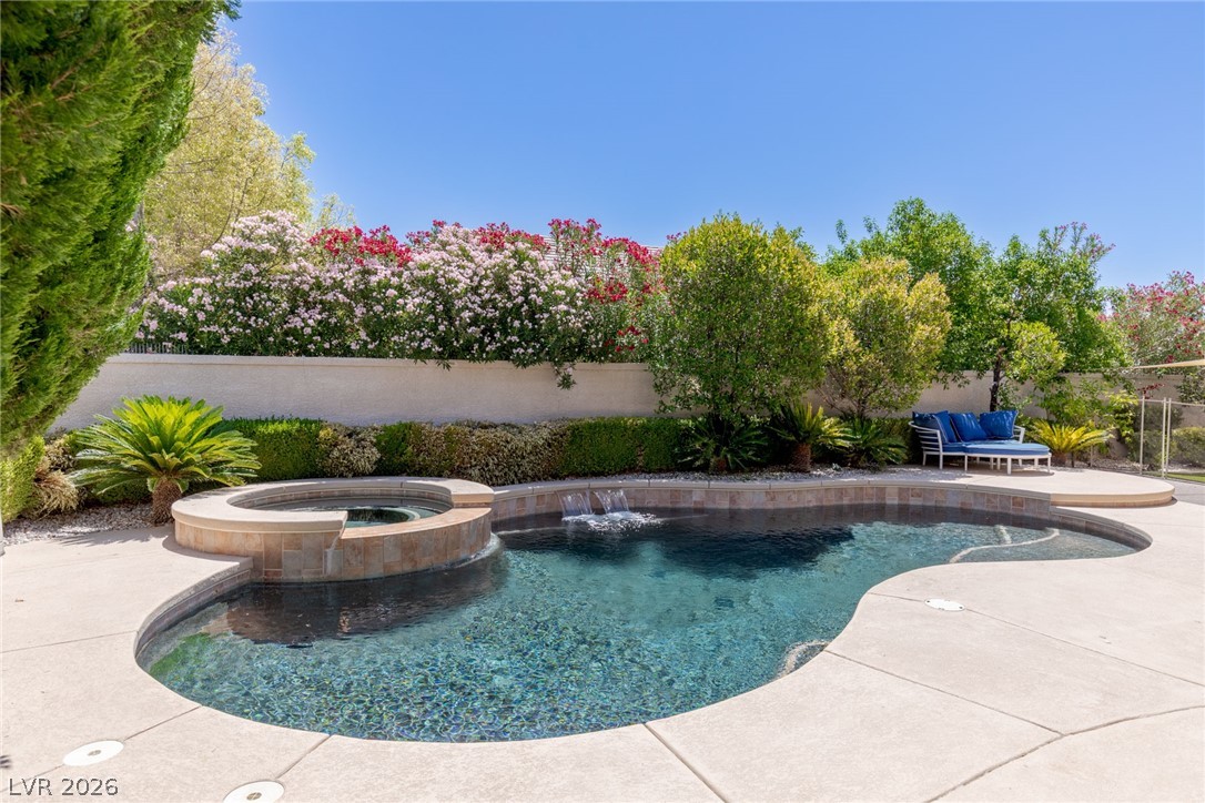 300 Kingsclear Court Las Vegas NV 89145