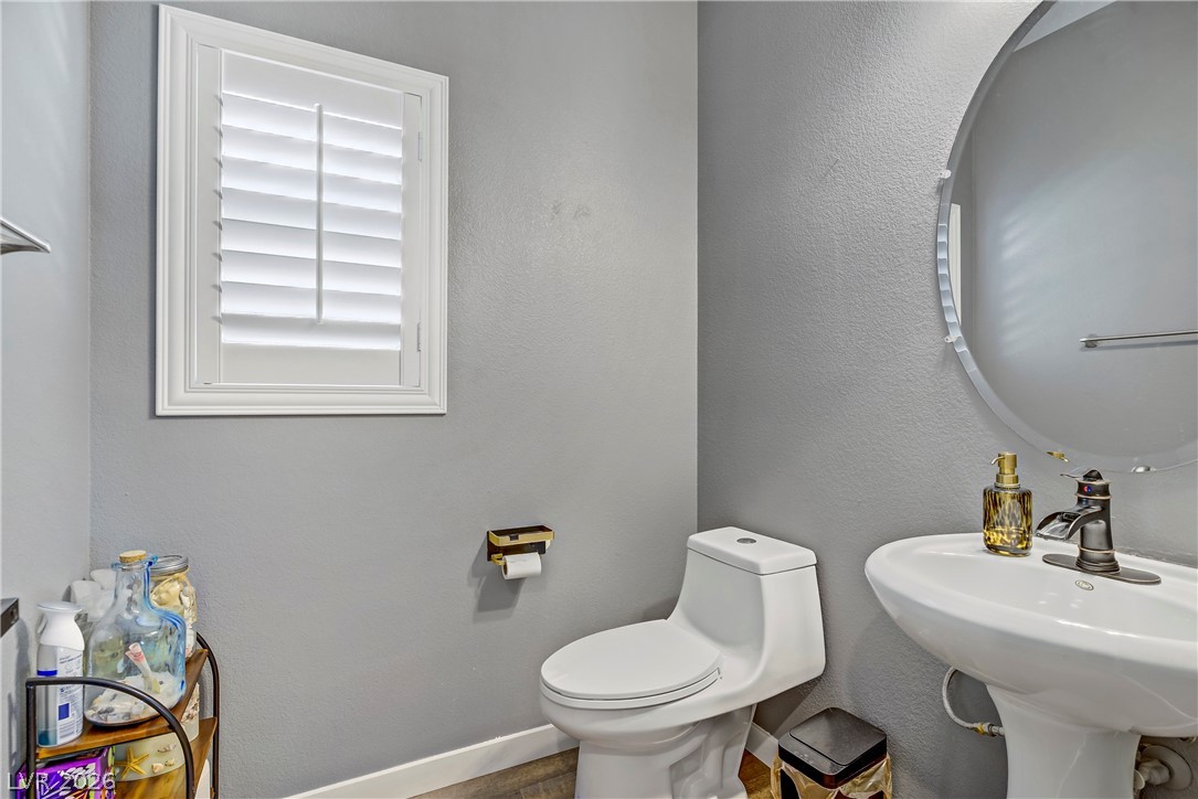 6908 Fox Sparrow Court North Las Vegas NV 89084