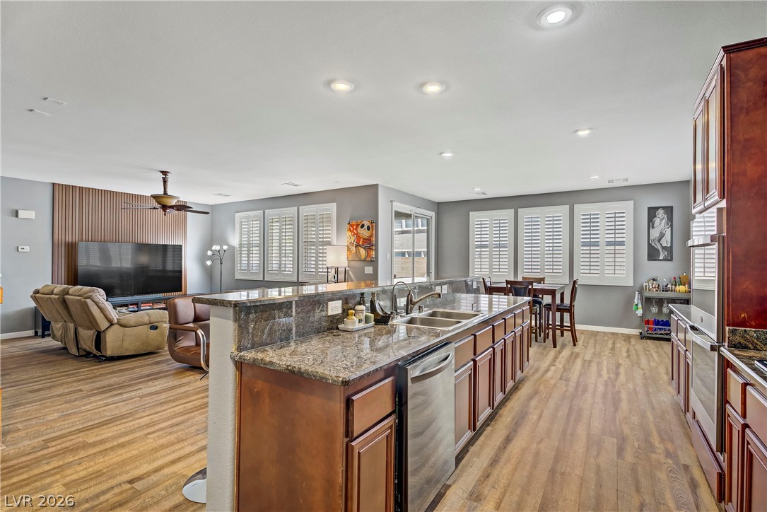 6908 Fox Sparrow Court North Las Vegas NV 89084